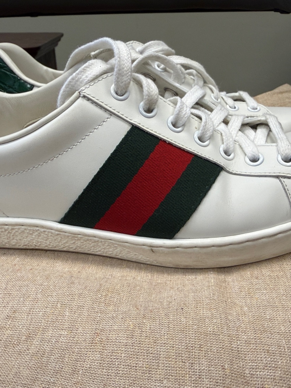 Gucci White Leather Sneakers with Green & Red Web Stripe - Picture 5 of 5